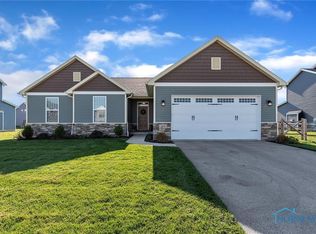 7491 Shoemaker Dr, Waterville, OH 43566