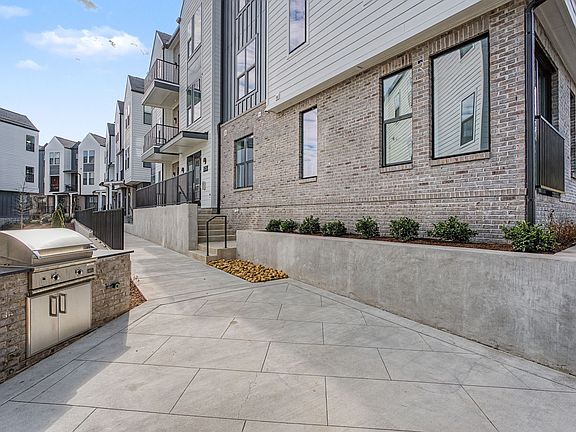 3rd image of 505 Community Ct #103