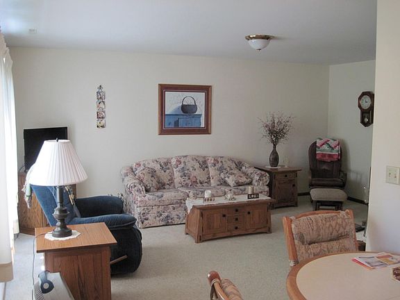 3rd image of 3009 Grove Ave #3