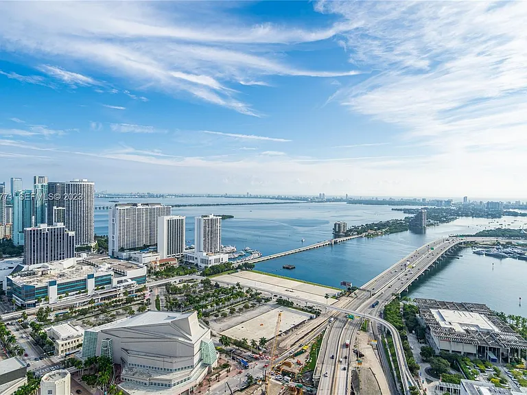 1100 Biscayne Blvd — Photo 7