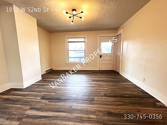 3rd image of 1851 W 52nd St #Up