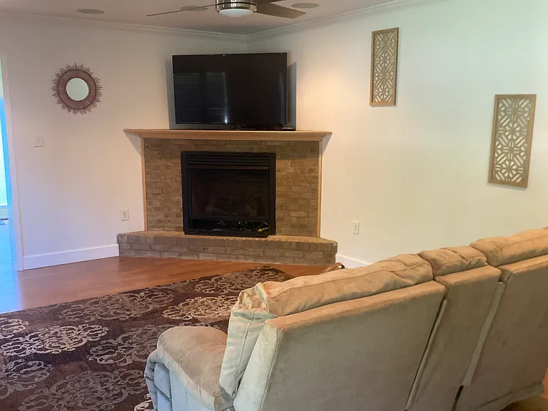 6041 Bluff Rd — Photo 19