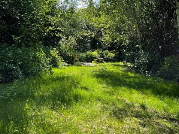 999 River Bend Road, Forks, WA 98331