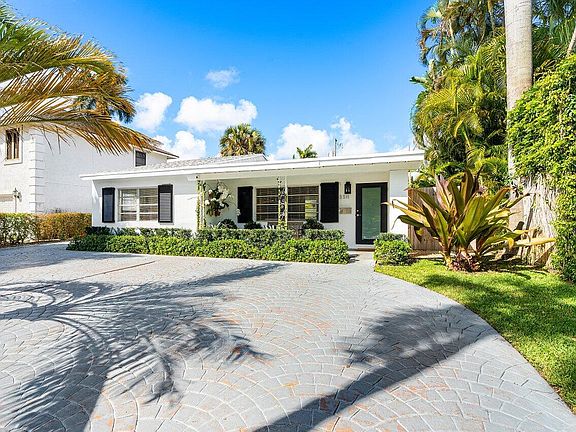 4th image of 3511 Washington Rd