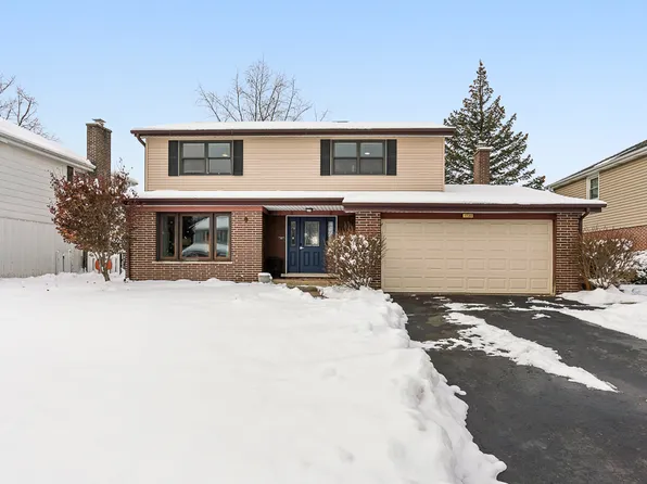 1720 N Burning Bush Ln, Mount Prospect, IL 60056