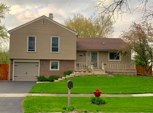 255 McCook Ct, Bartlett, IL 60103