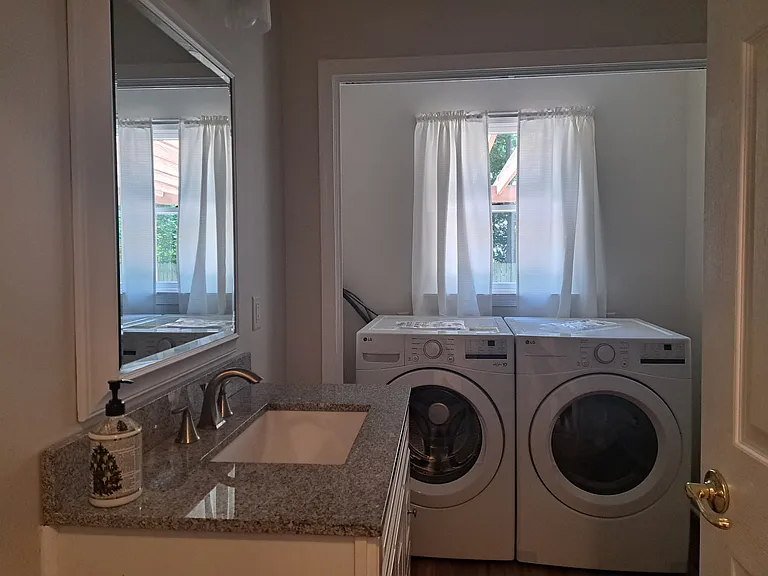 11 Roberts Rd — Photo 14