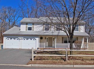 32 Grove St, Piscataway, NJ 08854