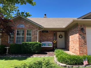 3909 W Beechwood Dr, Rogers, AR 72756