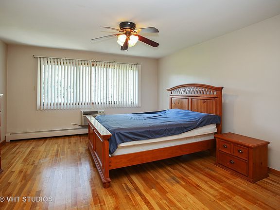 5th image of 712 Dempster St APT F210