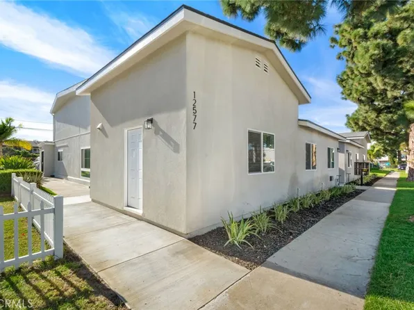 12571 Kensington Ln, Garden Grove, CA 92840