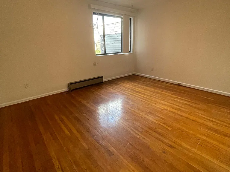 408 Independence Ave SE #204 — Photo 12