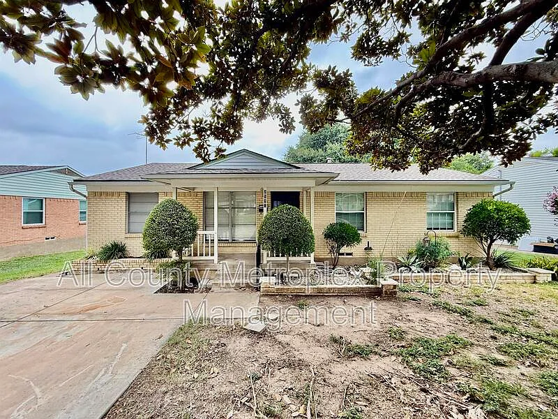 2577 Brandywine Dr