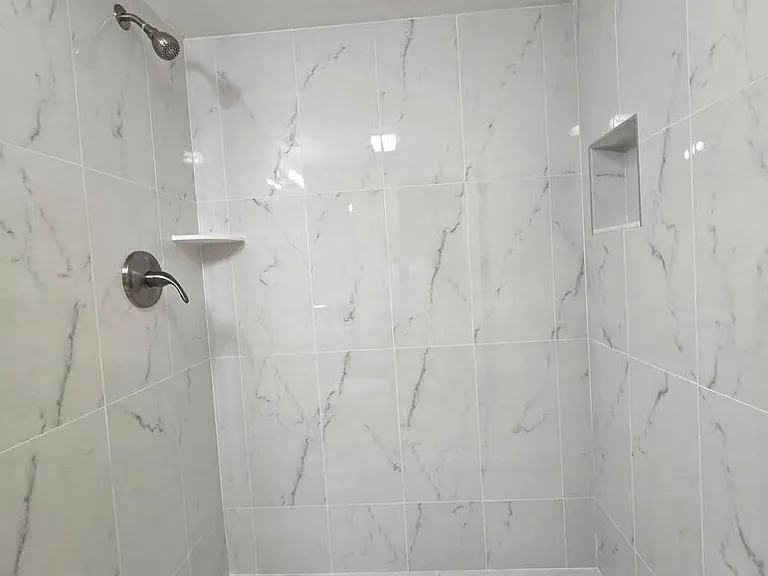 3928 Victoria Dr — Photo 13