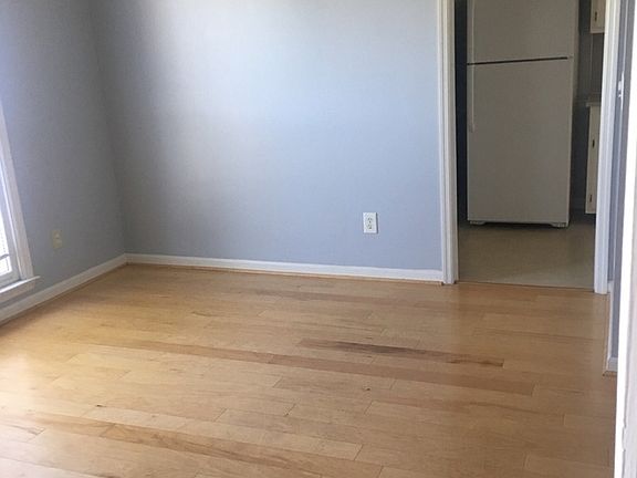 2nd image of 6216 Bayberry Dr