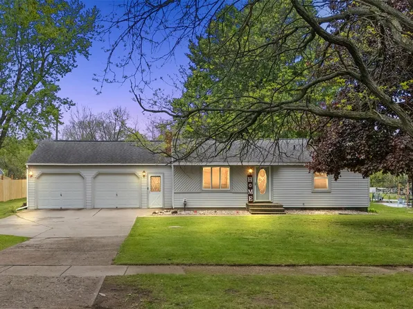 4407 Gilbert St, Columbiaville, MI 48421