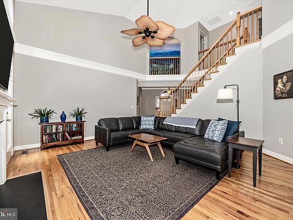5th image of 2666 Brook Valley Rd