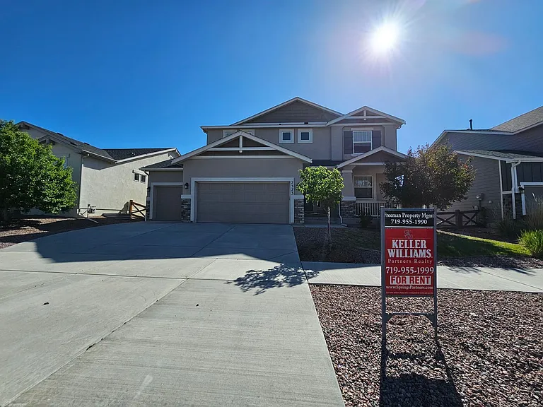 7373 Lewis Clark Trl — Photo 2