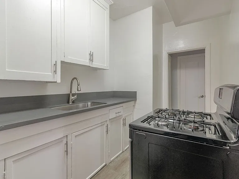 130 N Westmoreland Ave — Photo 12