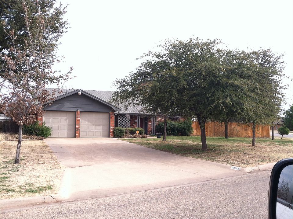 1st image of 2525 Glenwood Dr