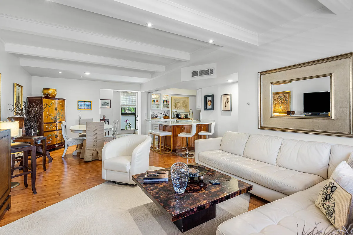Building Photo - 250 S Ocean Blvd #258