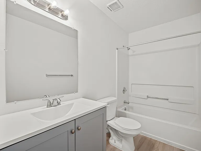 945 S Freedom Blvd #18 — Photo 47