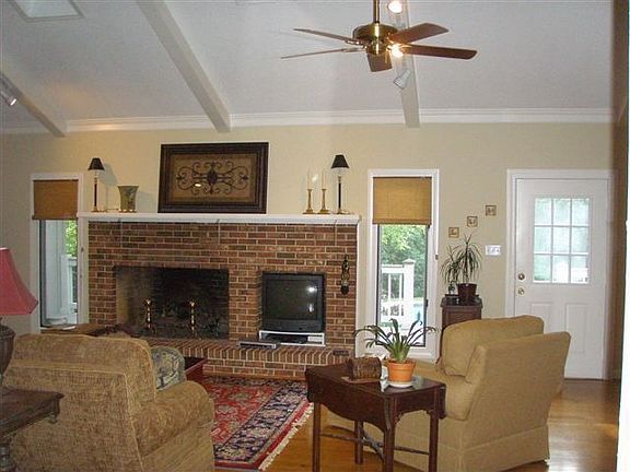 3rd image of 505 Lodge Dr