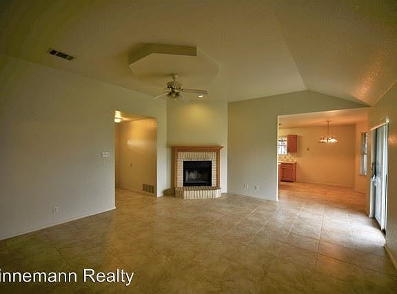 4th image of 4500 Maggie Dr