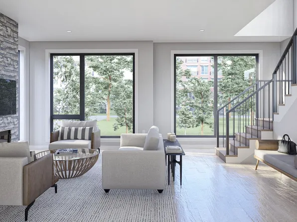 1179 Grays Pkwy, Des Moines, IA 50309