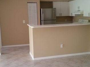 107 Yacht Club Way APT 208, Hypoluxo, FL 33462