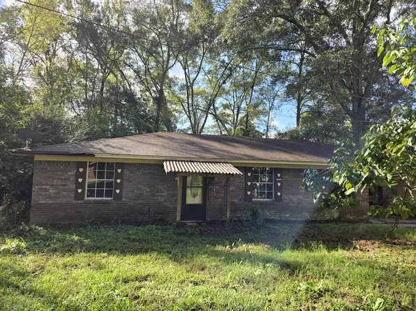 303 Simon St, Purvis, MS 39475