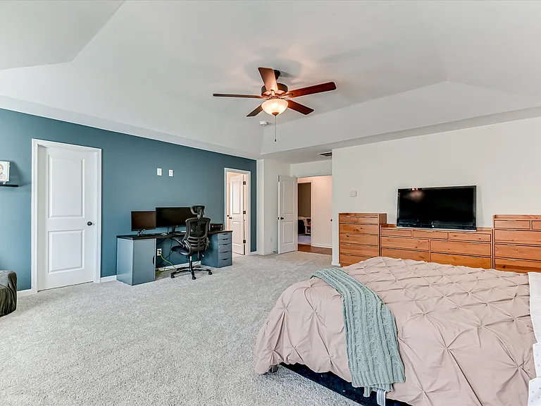 251 Haverford Dr — Photo 13