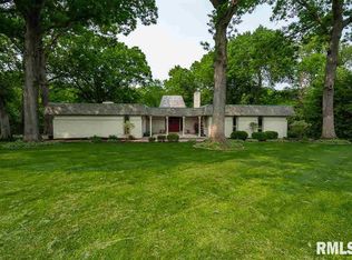 3700 39th Street Ct, Moline, IL 61265