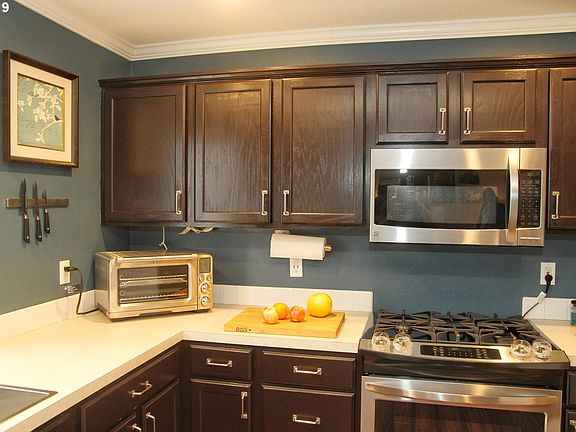 4th image of 169 NE Danbury Ave