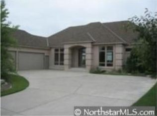 1225 Adrian Dr, Chaska, MN 55318