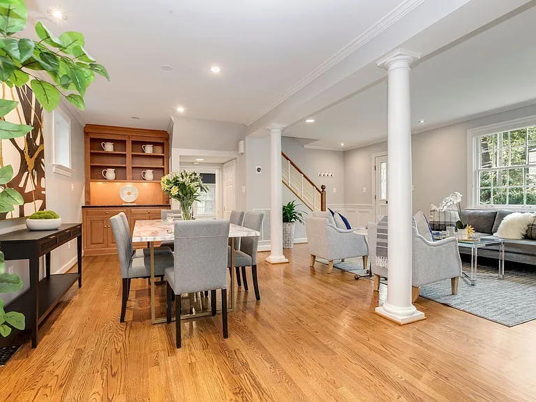 3233 Stephenson Pl NW — Photo 7