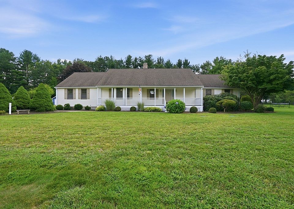 1st image of 31 Deborah Ln