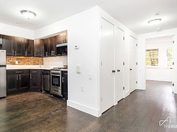 5th image of 589 Putnam Ave APT 1
