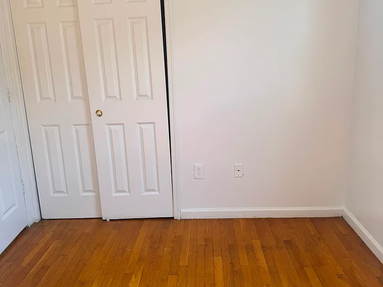 1058 William St #2 — Photo 6