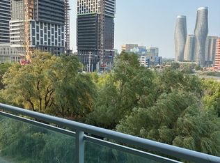 223 Webb Dr #501, Mississauga, ON L5B 0E8