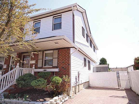 2nd image of 10 Berry Ave W