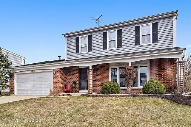1074 Buckskin Ln photo 1