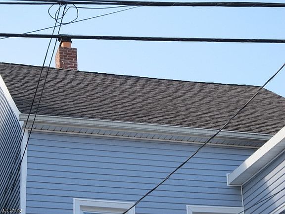 5th image of 352 Sussex St