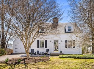 83 Bentwood Rd, West Hartford, CT 06107