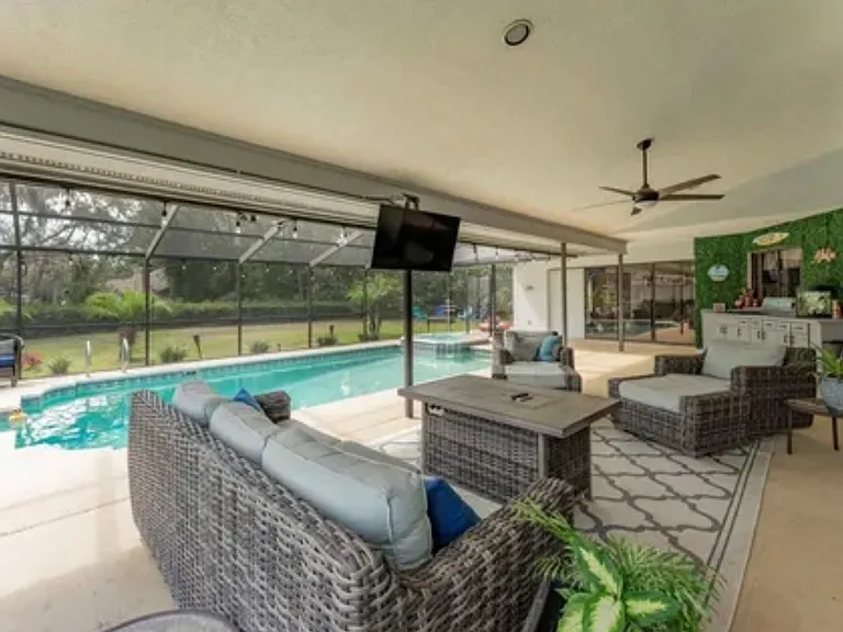 2906 Pine Club Dr — Photo 5