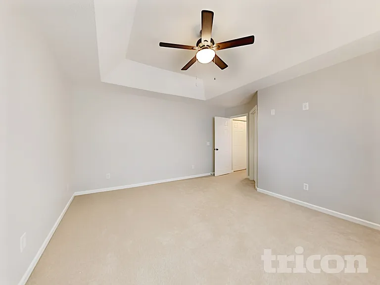 319 Quiet Grove Ln — Photo 7