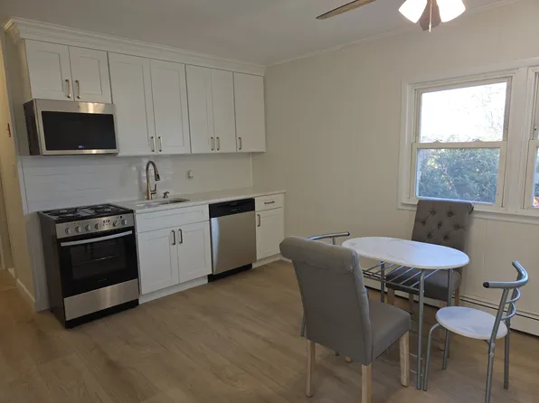(undisclosed Address), Levittown, NY 11756