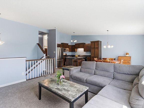 3rd image of 1411 Riverpointe Rd