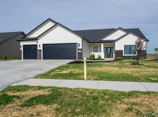1390 Rye Dr, Van Wert, OH 45891