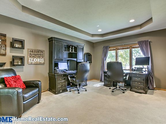 5th image of 7910 Amelia Dr